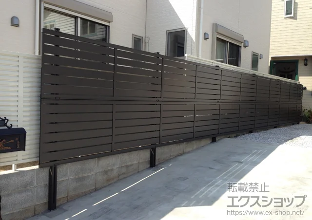 神奈川県大崎市のの門扉、フェンス・柵 セレビューフェンスR3型 自由柱式 2段柱施工 施工例
