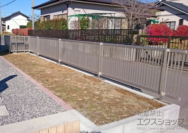 茨城県横浜市のLIXIL リクシル(TOEX)のフェンス・柵 エクスラインフェンス13型 自由柱タイプ 施工例