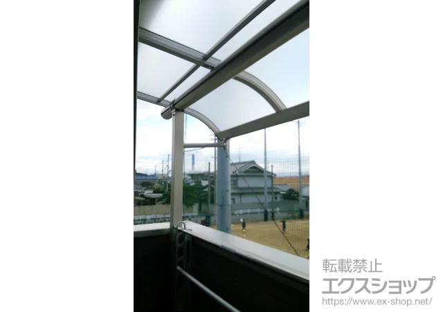 大阪府鹿児島市のYKKAPのカーポート プレシオステラス R型 屋根タイプ 単体 積雪〜20cm対応 施工例