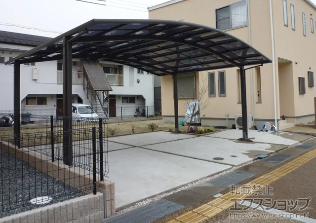 兵庫県一宮市のYKKAPのカーポート カーブポートシグマIII ワイド 積雪〜20cm対応 施工例