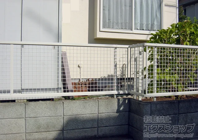 千葉県宇都宮市のLIXIL リクシル(TOEX)のフェンス・柵 アルメッシュフェンス3型 フリーポールタイプ 施工例