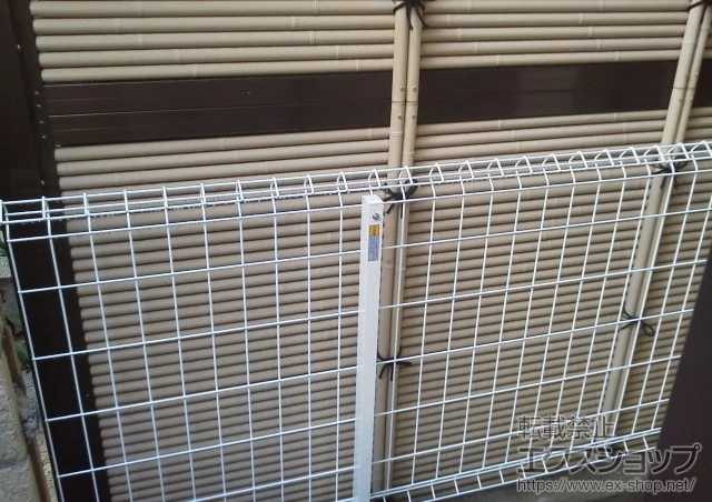 神奈川県横浜市のYKKAPのフェンス・柵 イーネットフェンス1F型 自由柱タイプ 施工例