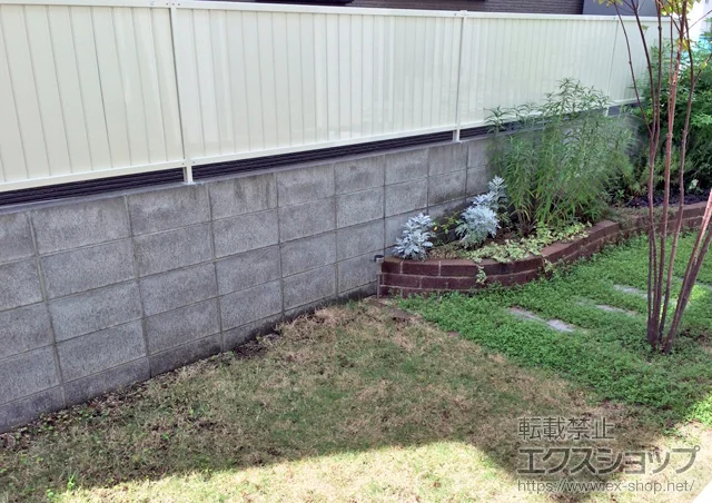 愛媛県印西市のValue Selectのフェンス・柵 ハイミレーヌR6型フェンス 間仕切り仕様 施工例