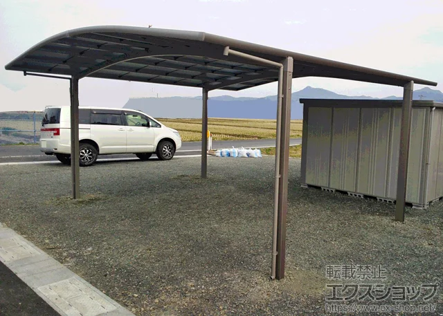島根県出雲市のLIXIL リクシル(トステム)のカーポート カーブポートシグマIII ワイド 積雪〜20cm対応 施工例