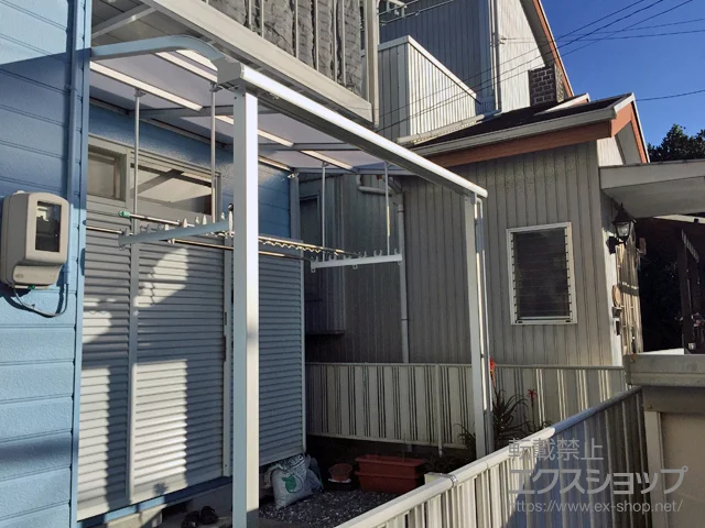 静岡県益田市のValue Selectのテラス屋根 スピーネ R型 テラスタイプ 単体 積雪〜20cm対応 施工例