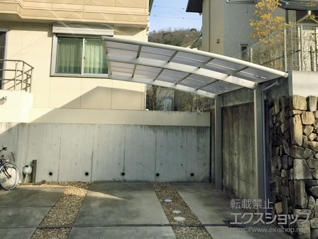京都府鉾田市のYKKAPのカーポート レイナポートグラン　積雪〜20cm対応 施工例
