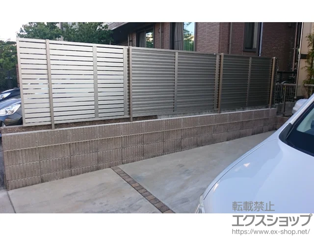 愛知県三田市のLIXIL リクシル(TOEX)のフェンス・柵 プレスタフェンス 8型 横ルーバー/7Y型 横格子 フリーポールタイプ 施工例