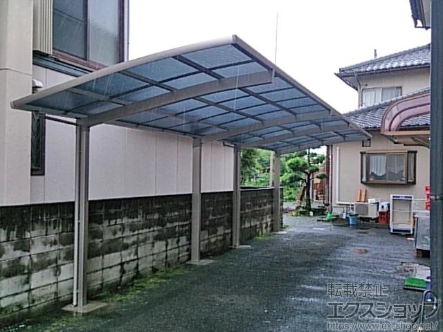熊本県鹿島市のLIXIL(リクシル)のカーポート カーブポートシグマIII 縦連棟 積雪〜20cm対応 施工例