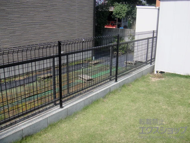 茨城県尼崎市ののフェンス・柵 ハイグリッドフェンスUF8型 フリーポールタイプ 施工例