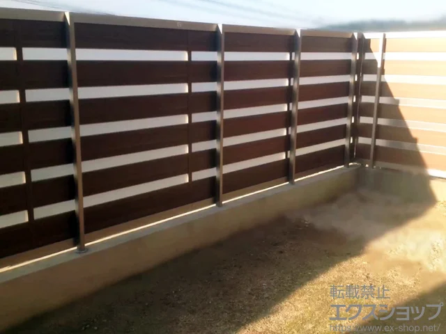 広島県横浜市のLIXIL リクシル(TOEX)のフェンス・柵 ジオーナフェンス YP型 マテリアルカラー フリーポールタイプ 施工例