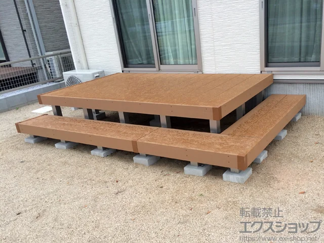 熊本県別府市のValue Selectのウッドデッキ リウッドデッキ 200＋段床セット 1段 正面・片側面タイプ 施工例