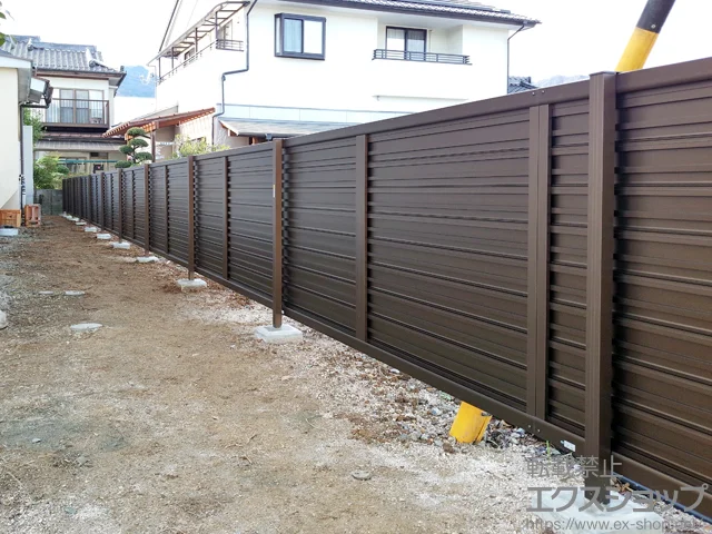 長野県福岡市の三協アルミのフェンス・柵 レスティナフェンス7型 自由柱 施工例