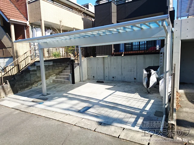東京都広島市のYKKAPのカーポート エフルージュ ツイン50 積雪〜50cm対応 施工例