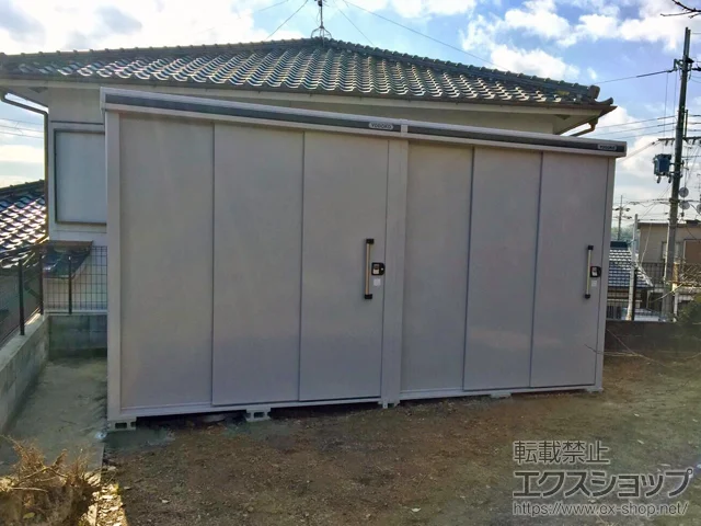 奈良県犬山市のヨドコウの物置・収納・屋外倉庫 エルモ 一般型 　扉2ヶ所タイプ (LMD-4422HW-CB)＋追加棚オプション 施工例
