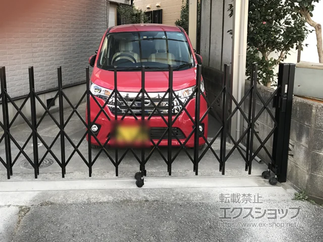 東京都国分寺市のYKKAPのカーゲート トリップゲート RA型 ノンレール 片開き 35S 施工例
