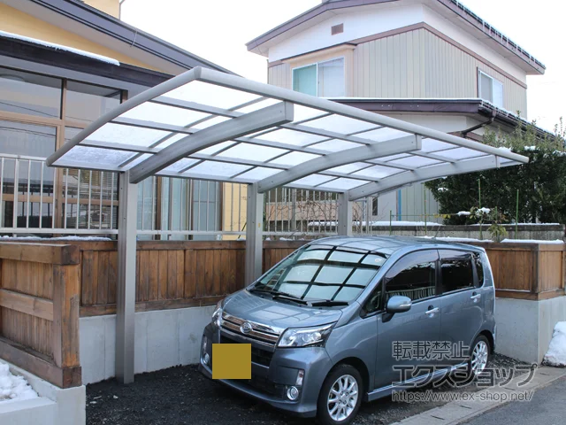 青森県八戸市のYKKAPのカーポート レイナポートグラン50 積雪〜50cm対応 施工例