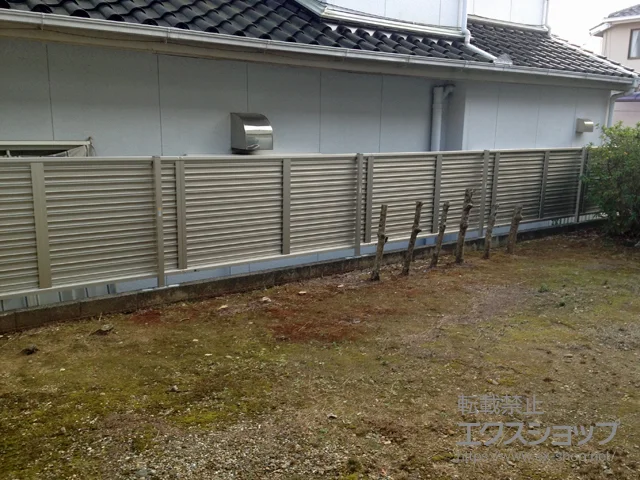 愛知県新城市のValue Selectのフェンス・柵 ミエーネフェンス 目隠しルーバー 自由柱 施工例