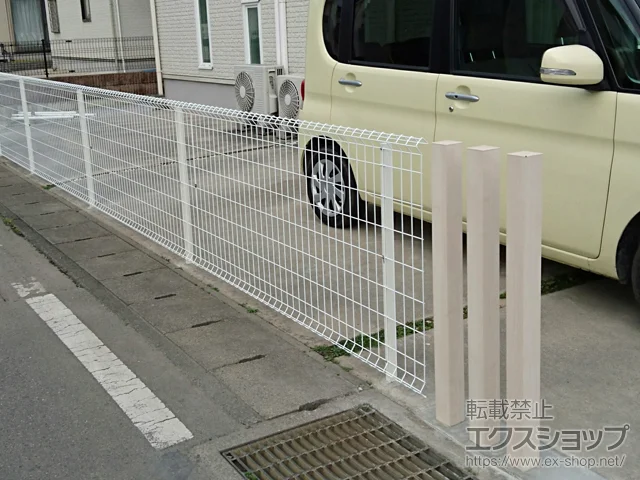 栃木県下都賀郡大平町のYKKAPのフェンス・柵 イーネットフェンス1F型 自由柱 施工例