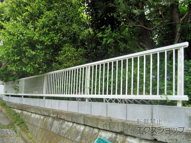 神奈川県横浜市のLIXIL リクシル(TOEX)のフェンス・柵、門扉 ハイサモア フリーポールタイプ 施工例