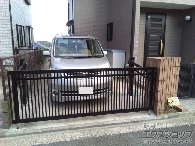 神奈川県神戸市のLIXIL リクシル(TOEX)のカーゲート オーバードアS2型 手動式 施工例