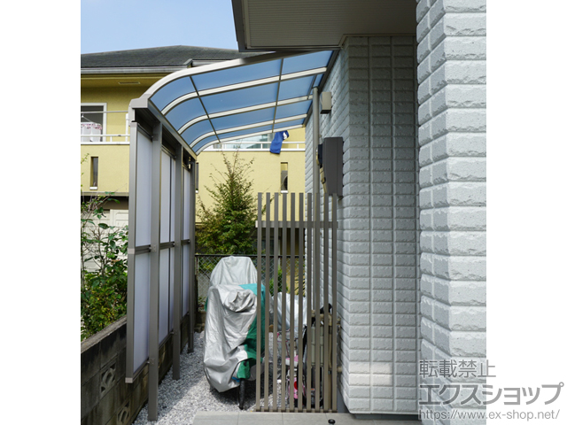 神奈川県横浜市のLIXIL(リクシル)テラス屋根施工例(スピーネ R型