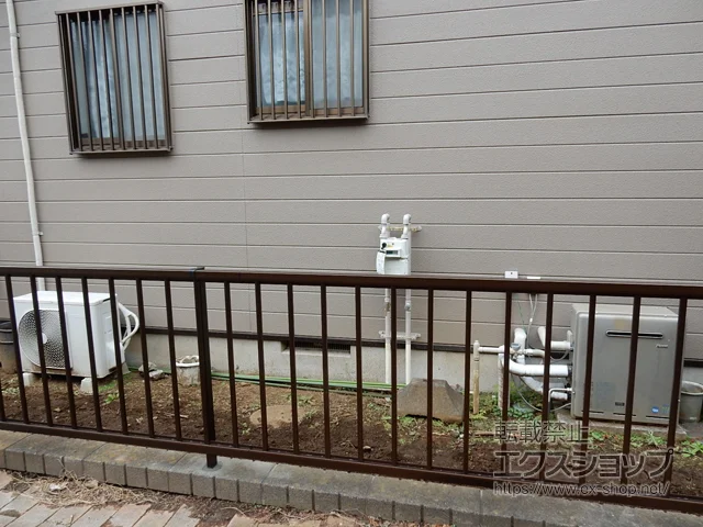 千葉県加須市のの門扉、フェンス・柵 レスティナフェンス21型 自由柱施工 施工例