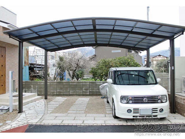 福岡県西尾市のValue Selectのカーポート ネスカR (ラウンドスタイル) ワイド 積雪〜20cm対応 施工例