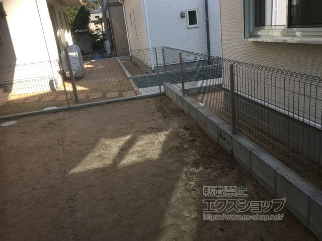 福岡県江戸川区のValue Selectのフェンス・柵 イーネットフェンス1F型 自由柱施工 施工例