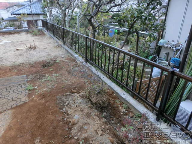神奈川県藤沢市のValue Selectのフェンス・柵 ミエッタフェンス 防犯たて格子タイプ 自由柱施工 施工例
