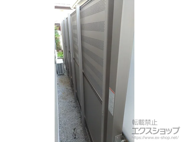 神奈川県さいたま市の積水樹脂(セキスイ)のフェンス・柵 めかくし塀P型 高尺タイプ *パンチングパネル 間仕切柱 施工例