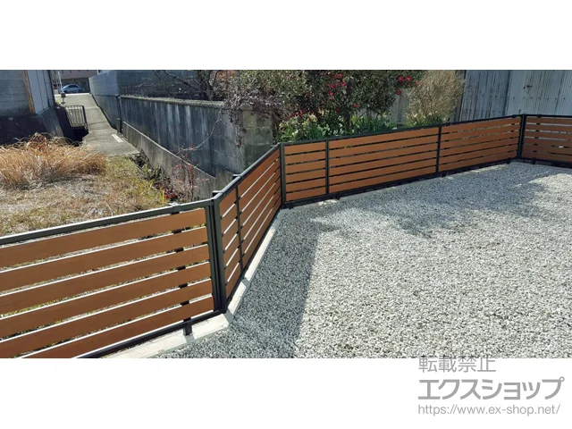奈良県羽島市のLIXIL リクシル(新日軽)のフェンス・柵 モクアルフェンス 横板タイプ 自由柱 施工例