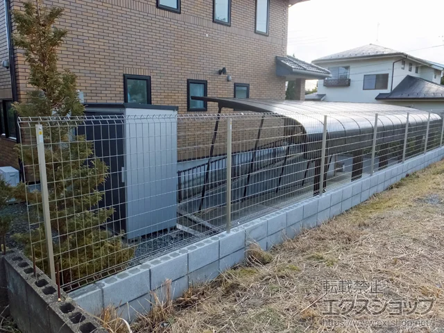 宮城県仙台市のYKKAPのフェンス・柵 イーネットフェンス1F型 自由柱施工 施工例