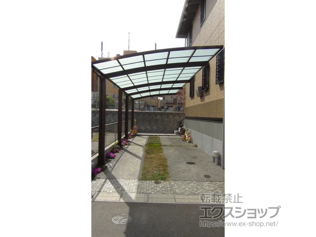 福岡県生駒市のYKKAPのカーポート レイナポートグラン 縦連棟　積雪〜20cm対応 施工例
