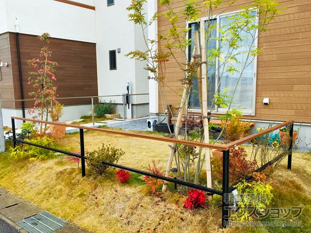 千葉県浜松市のYKKAPのフェンス・柵 ルシアスフェンスLite02型 間仕切柱施工 施工例