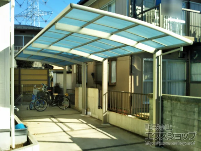 埼玉県横浜市のYKKAPのカーポート レイナポートグラン 縦連棟　積雪〜20cm対応 施工例