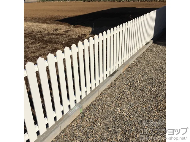 埼玉県小牧市のYKKAPのフェンス・柵 レスティンフェンス7型 自由柱 施工例
