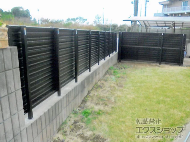 千葉県四街道市のValue Selectのフェンス・柵 ミエーネフェンス 目隠しルーバータイプ 自由柱施工 施工例