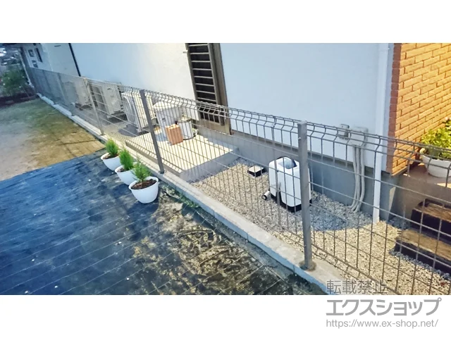 佐賀県海老名市のYKKAPのフェンス・柵 ハイグリッドフェンスUF8型 フリーポールタイプ 施工例