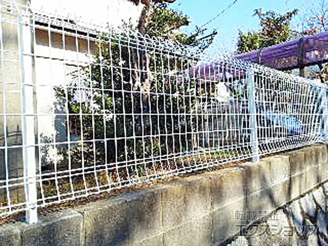 神奈川県船橋市のLIXIL リクシル(TOEX)のフェンス・柵 メッシュフェンス G10-R　自由柱 施工例