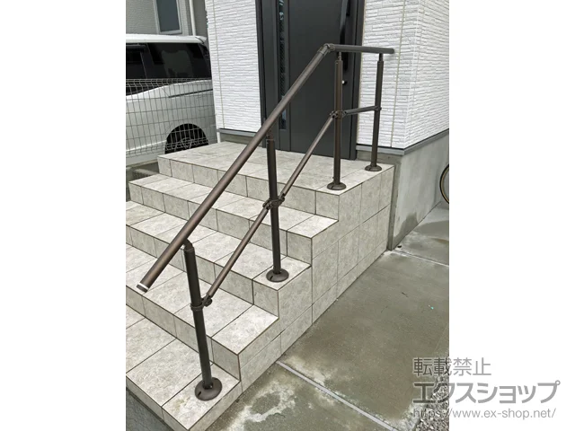神奈川県綾瀬市のYKKAPのフェンス・柵 パルトナーUDフェンス2型(手すり) 横格子タイプ（1本仕様） 施工例