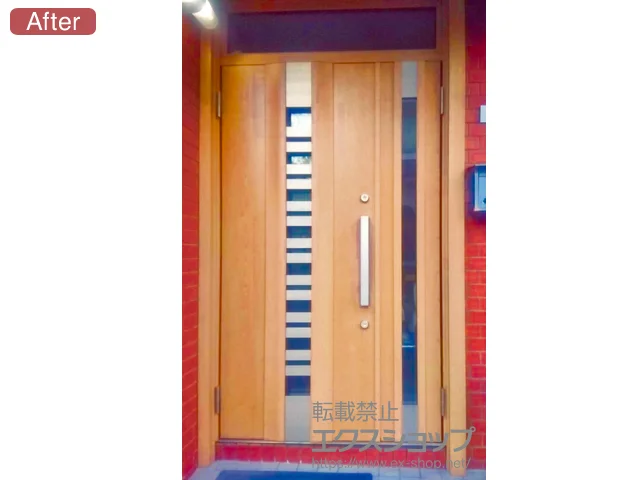 広島県広島市のLIXIL リクシル(トステム)の玄関ドア リシェント玄関ドア3 断熱K4仕様 手動 親子仕様(ランマ付)Ｌ Ｇ82型 施工例