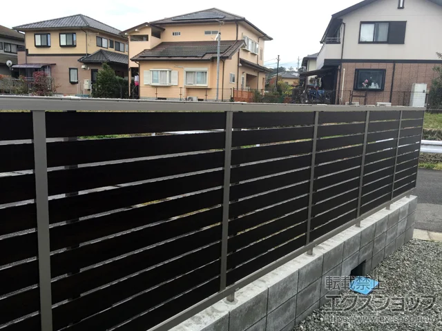 鹿児島県行方市の積水樹脂(セキスイ)のフェンス・柵 セレビューフェンス RP3型 自在柱式 施工例