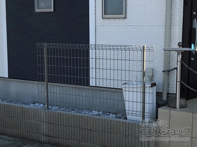 千葉県松戸市のYKKAPのカーポート エフルージュ ツイン 積雪〜20cm対応 施工例