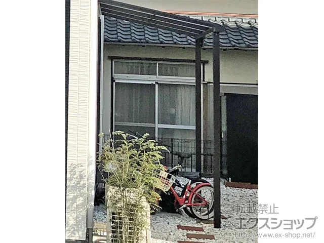 福岡県朝倉郡筑前町のYKKAPのテラス屋根 ヴェクターテラス F型 テラスタイプ 単体 積雪〜20cm対応 施工例