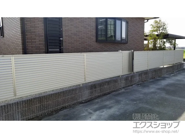 福岡県薩摩川内市のValue Selectのフェンス・柵 ミエーネフェンス 目隠しルーバータイプ 自由柱施工 施工例