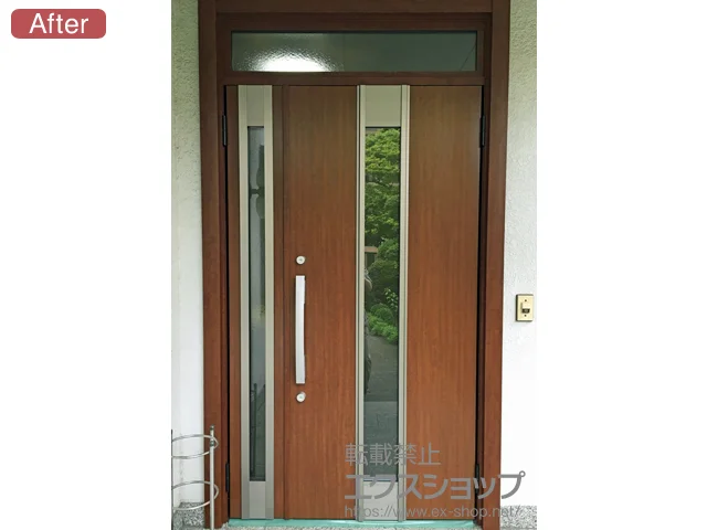 東京都紀の川市のLIXIL リクシル（トステム）の玄関ドア リシェント 玄関ドア3 断熱K4仕様 手動 親子仕様(ランマ付)R M77型 施工例