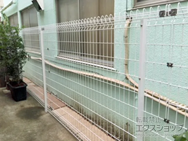 埼玉県遠田郡美里町のYKKAPのフェンス・柵 メッシュフェンス G10 自由柱 施工例