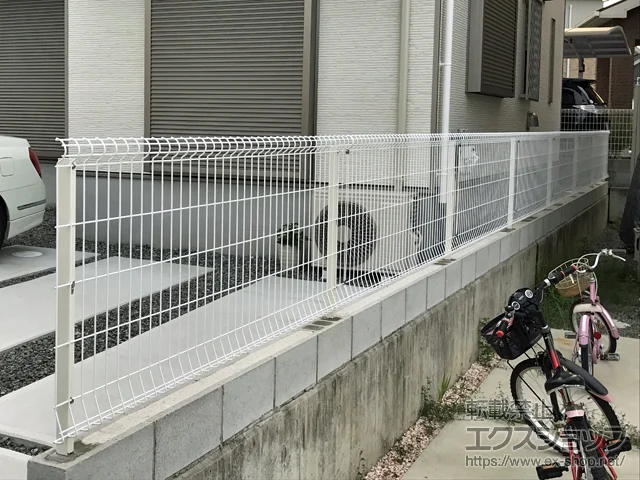 大阪府大和市のYKKAPのフェンス・柵 イーネットフェンス2F型 自由柱施工 施工例