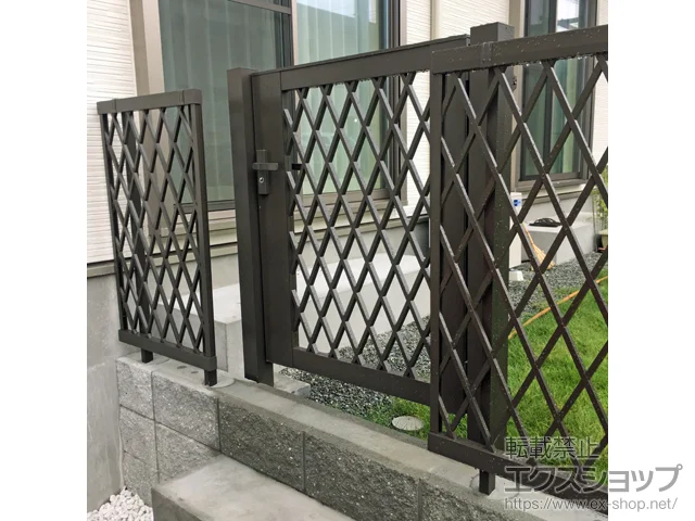 神奈川県町田市のYKKAPのフェンス・柵 ライシスフェンス 8型 ダイヤ格子 フリーポールタイプ 施工例