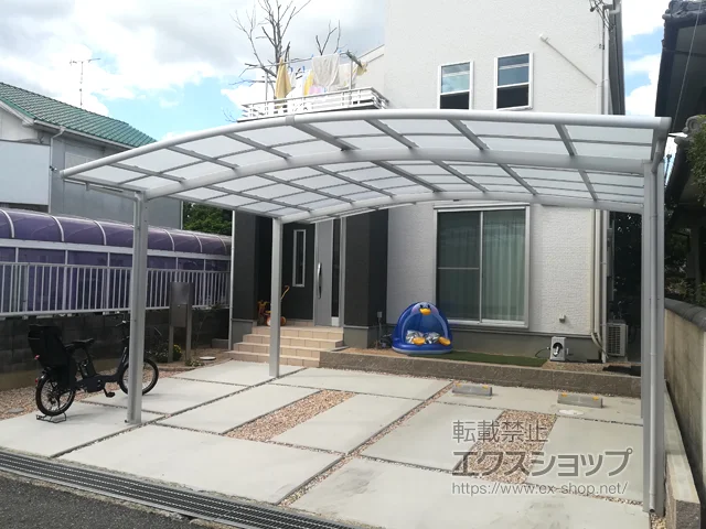 兵庫県三木市のLIXIL(リクシル)のカーポート ネスカR (ラウンドスタイル) ワイド 積雪〜20cm対応 施工例